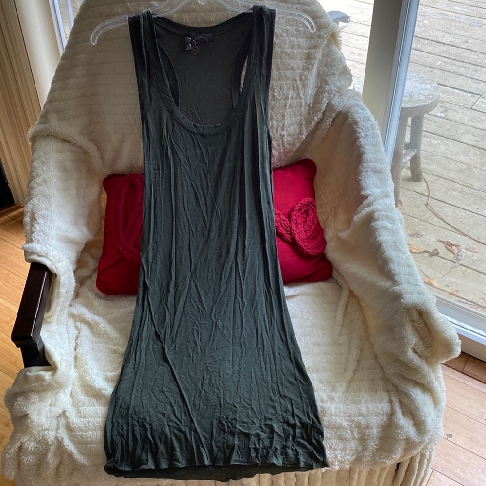 Italian Beautiful Long Logo Stretch Top NeverUsed